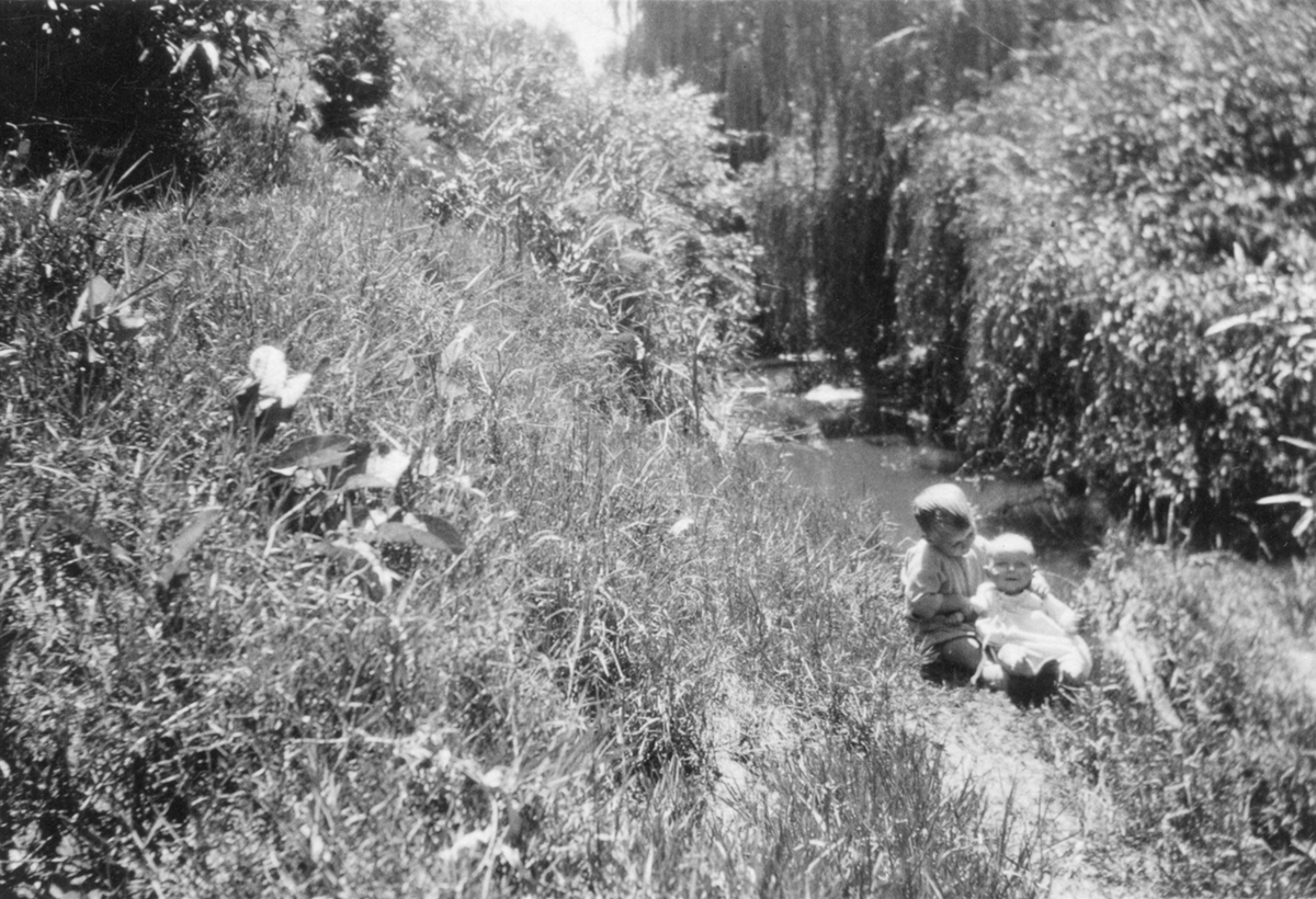 Rae and Barbara Ballantyne, River Torrens near River Road c 1935/36. Photo courtesy Rae Ballantyne.