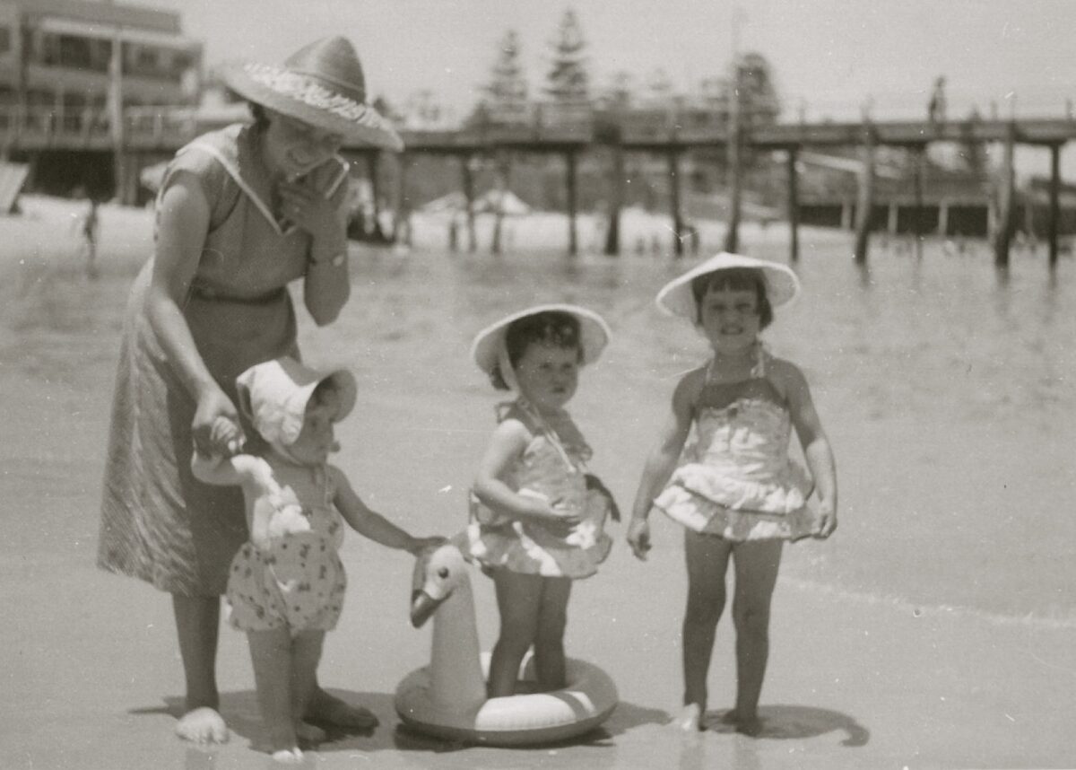 Veneto families at the beach